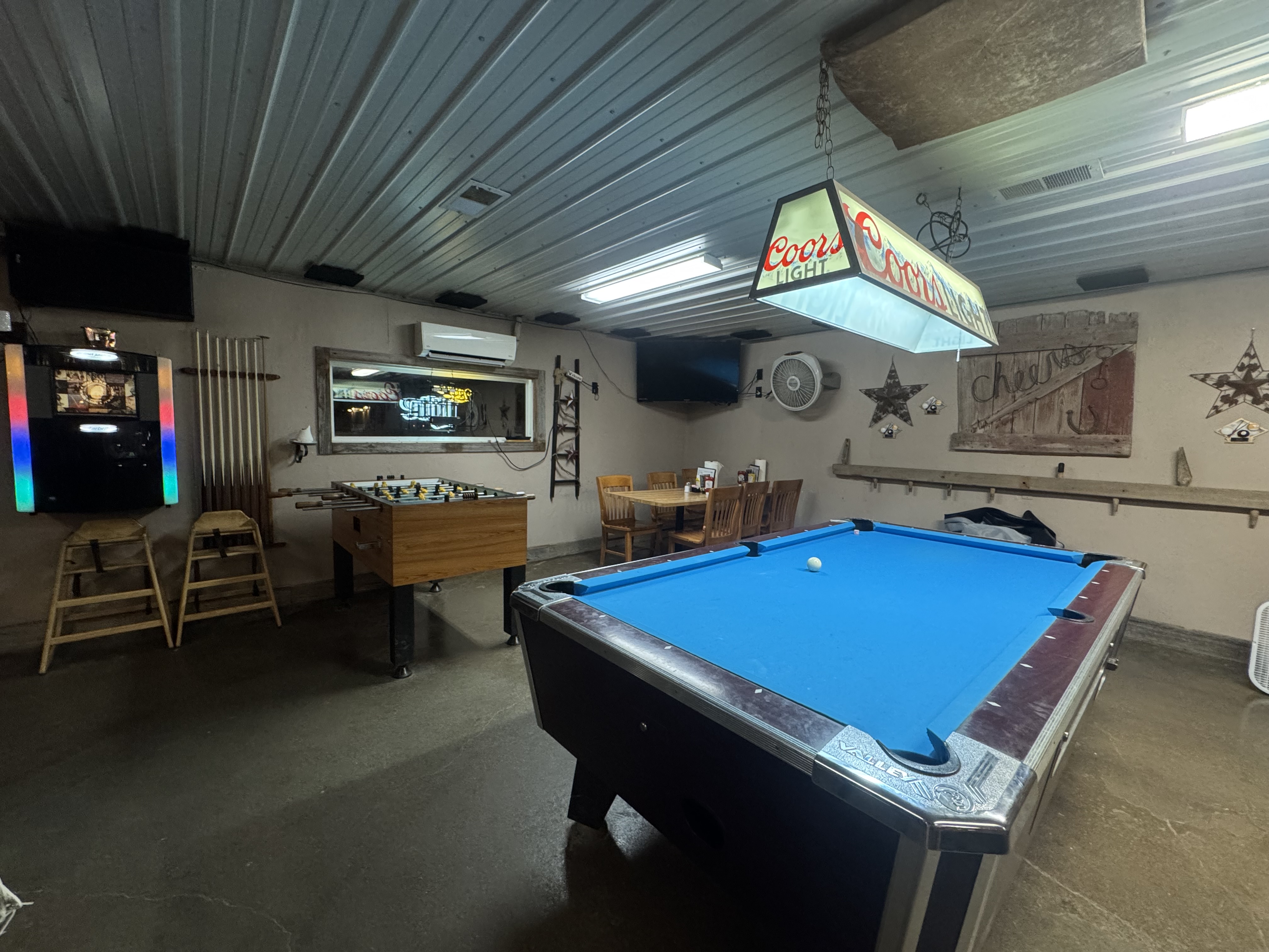 Roadside Bar & Grill burger and fries